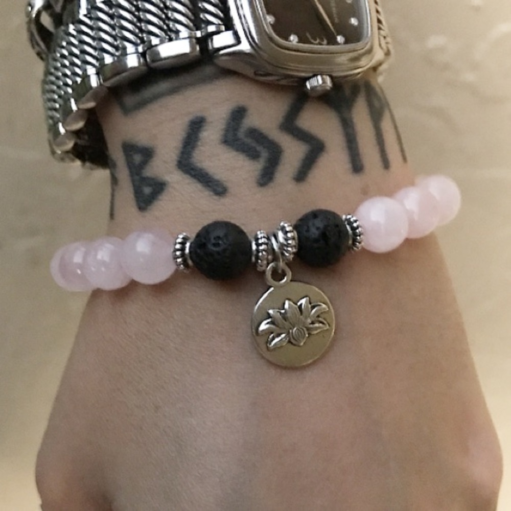 Rose quartz & oil diffuser lava rock lotus flower - Picture 7 of 8